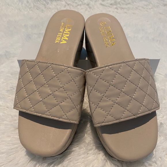 Emma of New York Shoes - New Condition Emma New York Slides